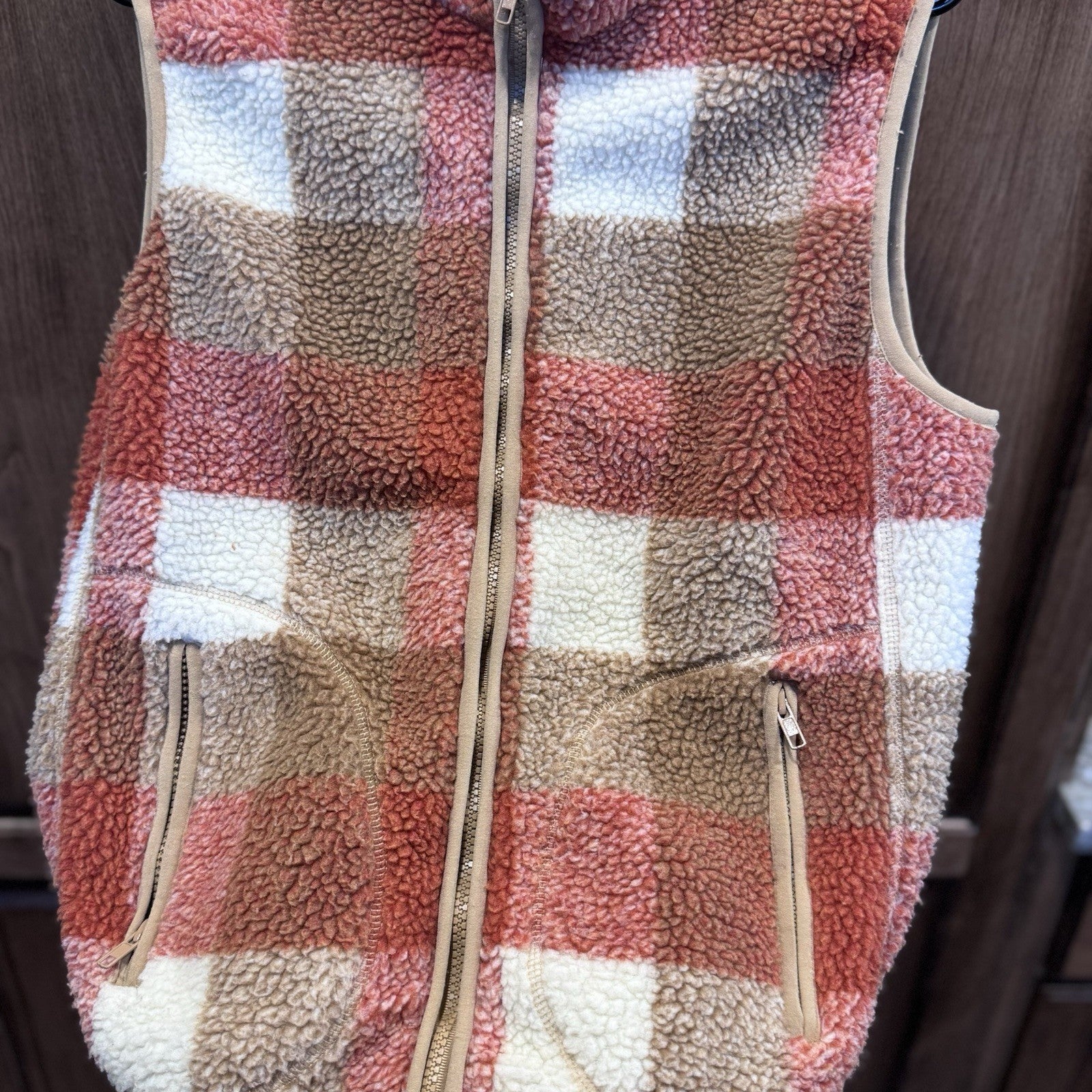 ENTRO Womens L Vest Red Plaid Zip Up Sleeveless Fleece Lined Pockets
