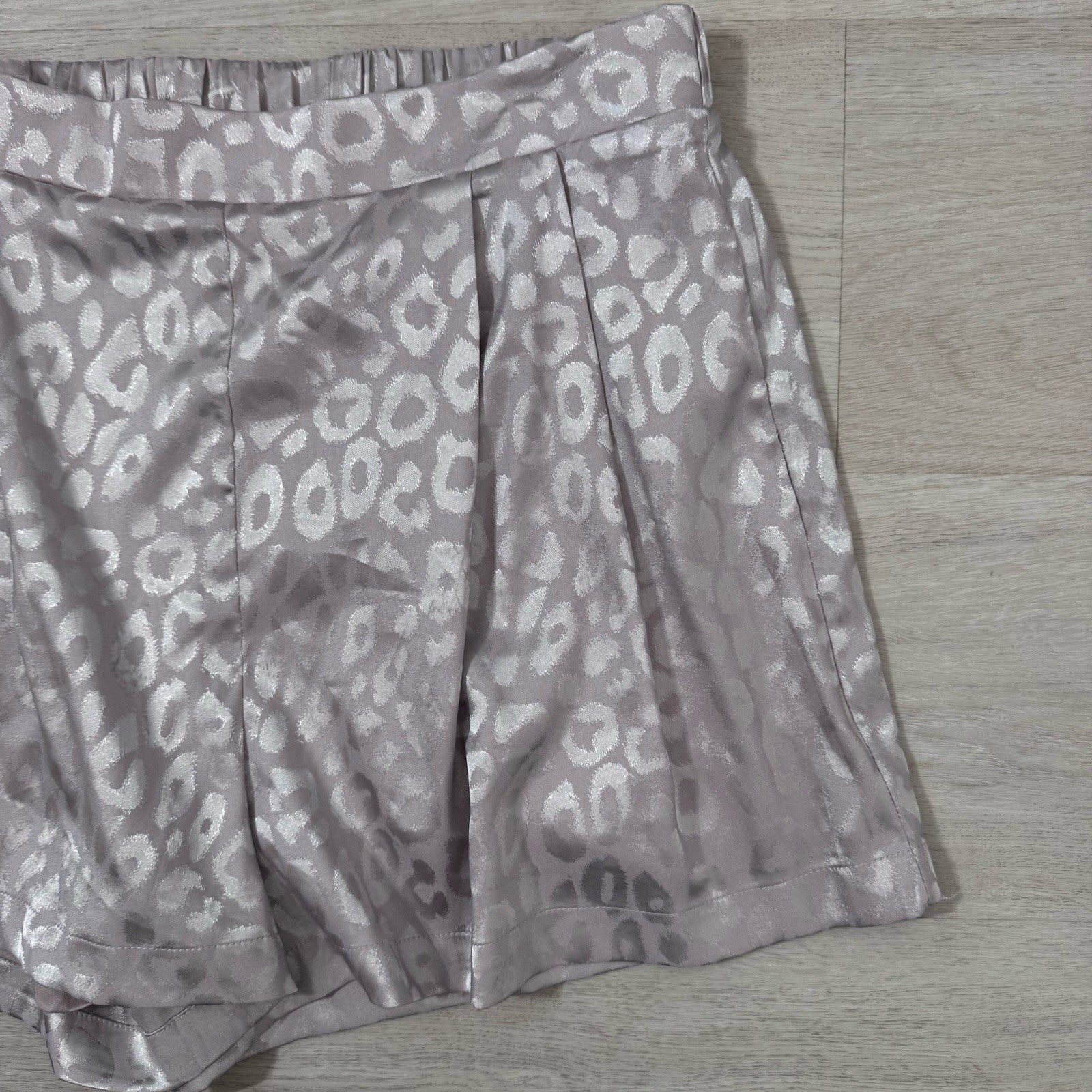 NWT Entro Leopard Print Shorts Womens Large Blush Pink Pull On Pockets