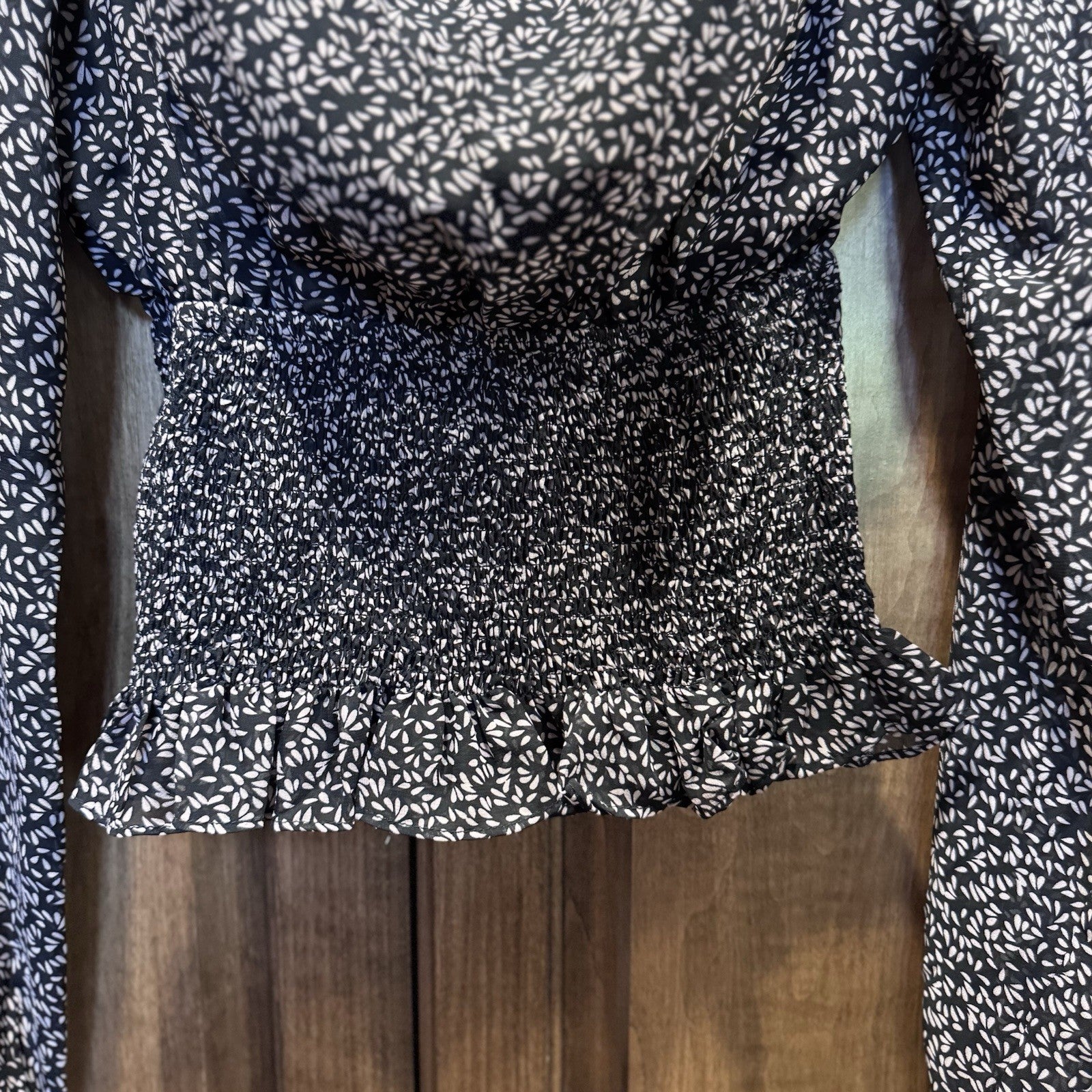 Princess Polly Smocked Peplum Top US 2 Black White Floral Print Long Sleeve