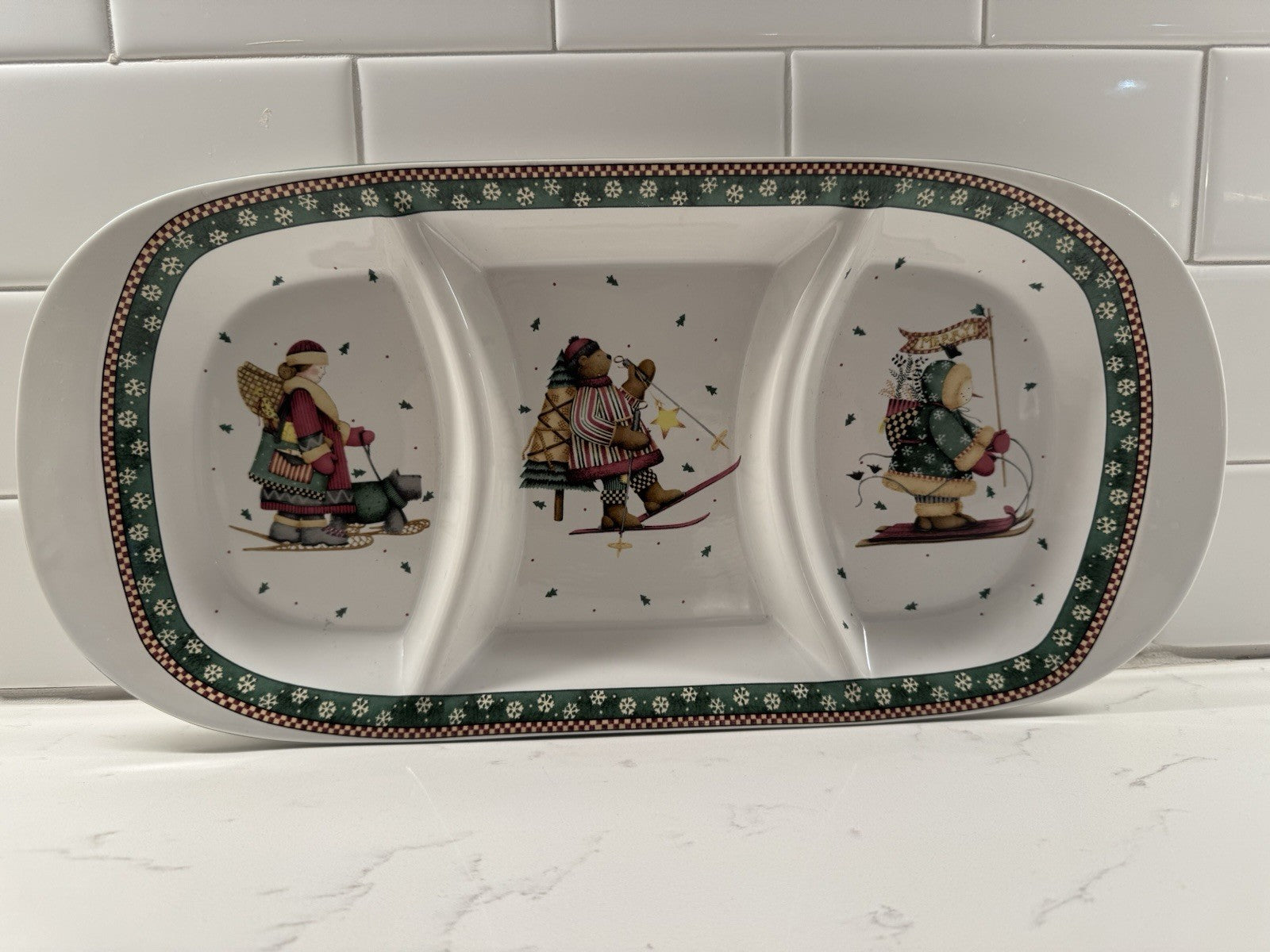 Sakura Debbie Mumm "Sledding Characters" Divided 3 Section Dish EUC
