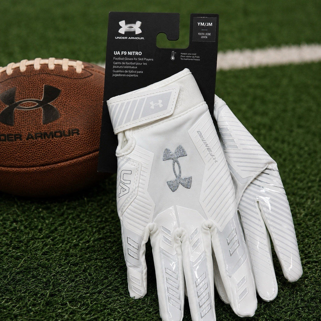 Under Armour UA F9 Nitro Football Gloves Youth Medium White Silver NWT