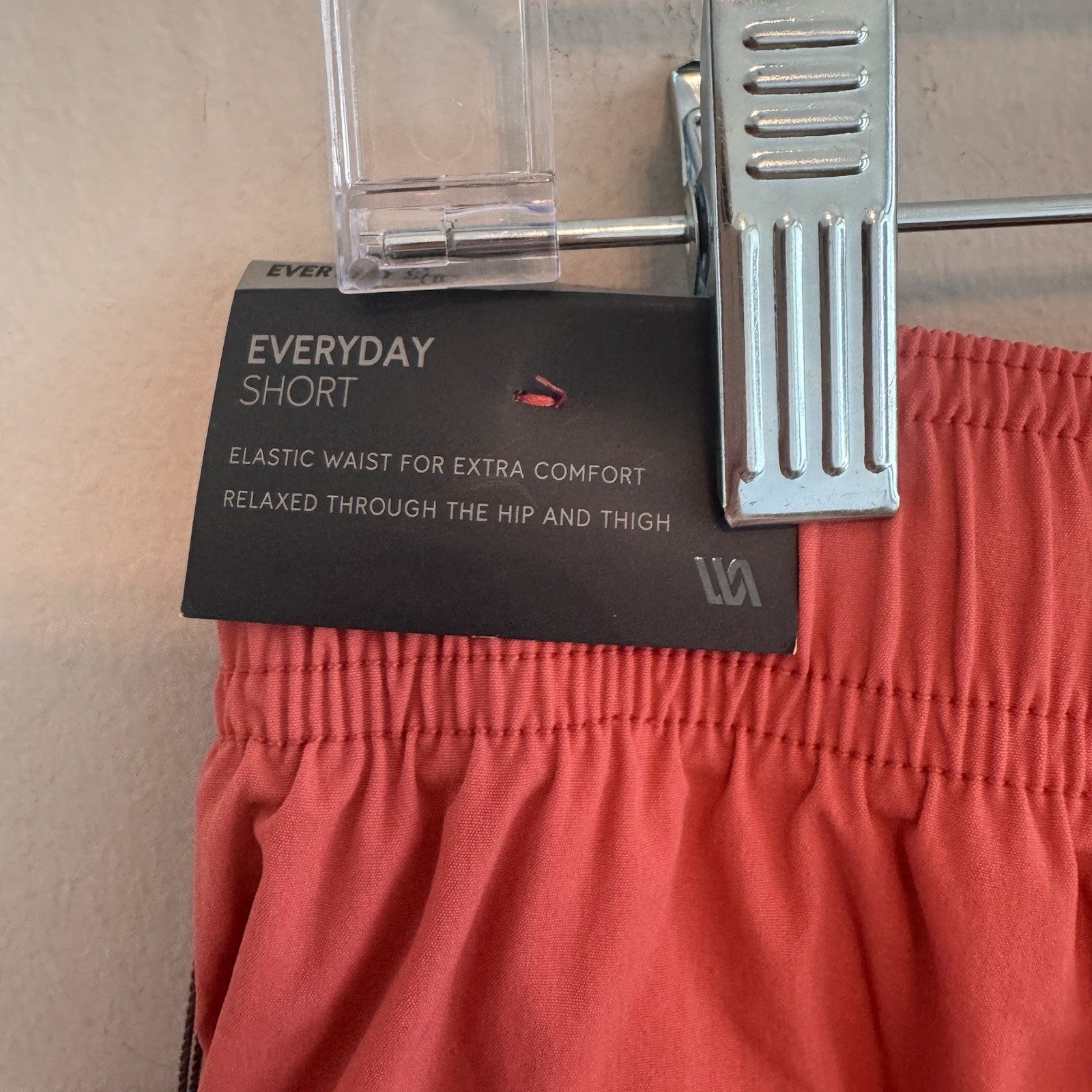 VRST Men's 5" Everyday Short Size M Medium Pink Rouge NWT Athletic Gym 5in
