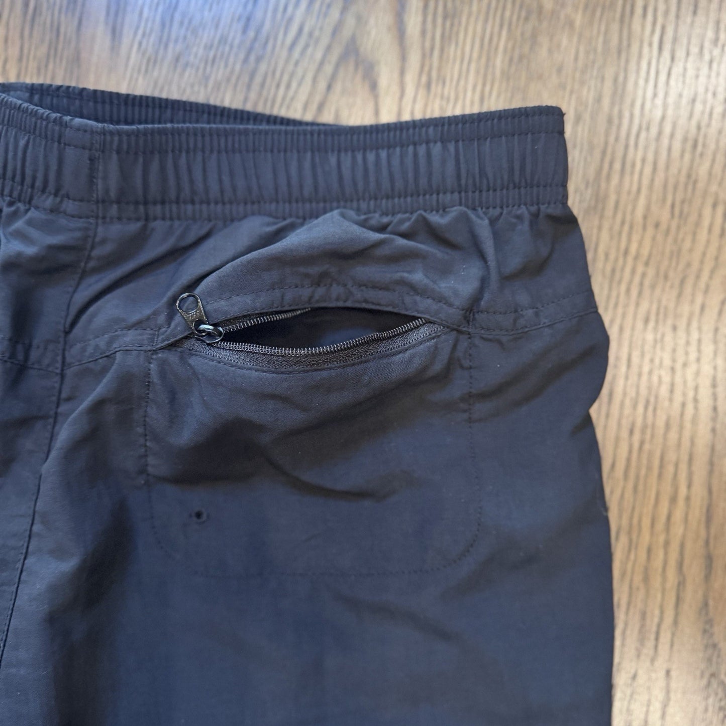 Columbia Men’s Swim Trunks Black Nylon Shorts Size Small