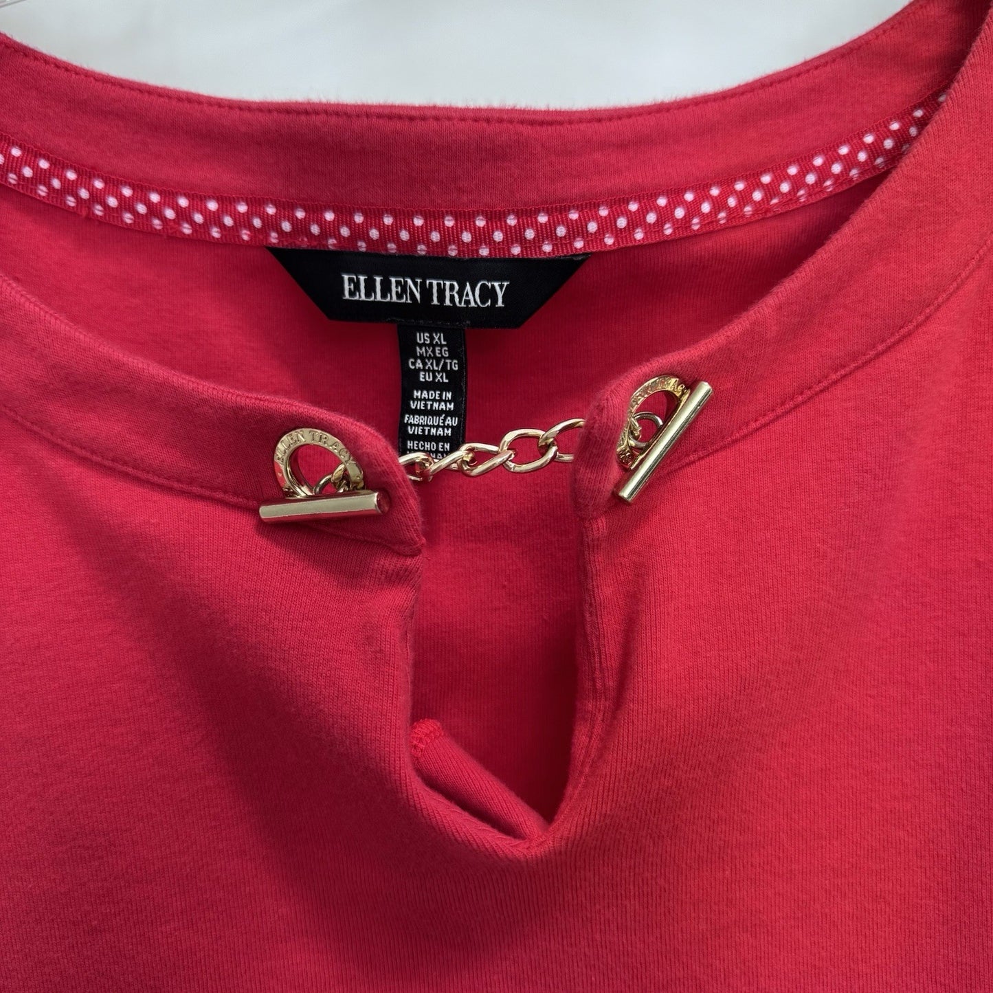 Ellen Tracy Women’s XL Red Top Gold Chain Keyhole Neck Short Sleeve Cotton