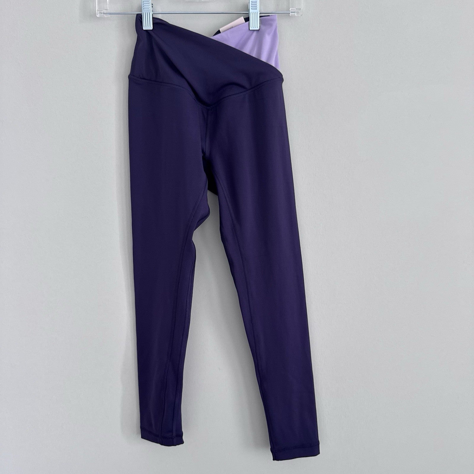 Victoria’s Secret On Point Crossover Legging 2 Purple 7/8 NWT