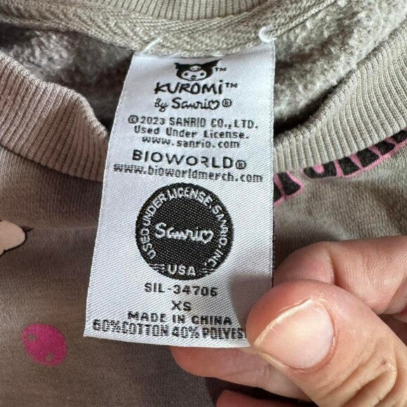 Kuromi Sanrio Bioworld Sweatshirt XS Gray Pink Purple All Over Print