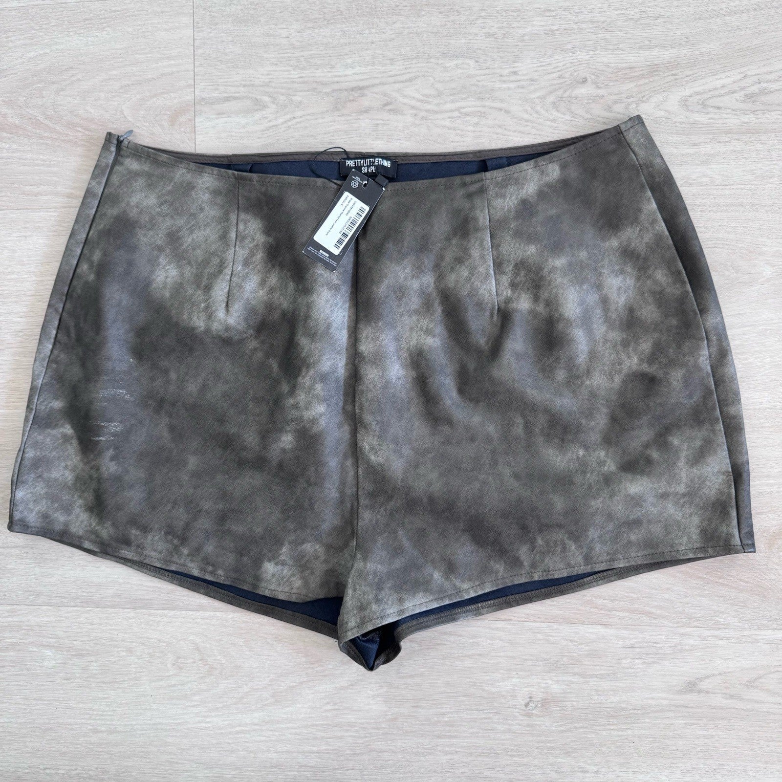 NWT PrettyLittleThing “Shape” Charcoal Washed Faux Leather Shorts Size 14