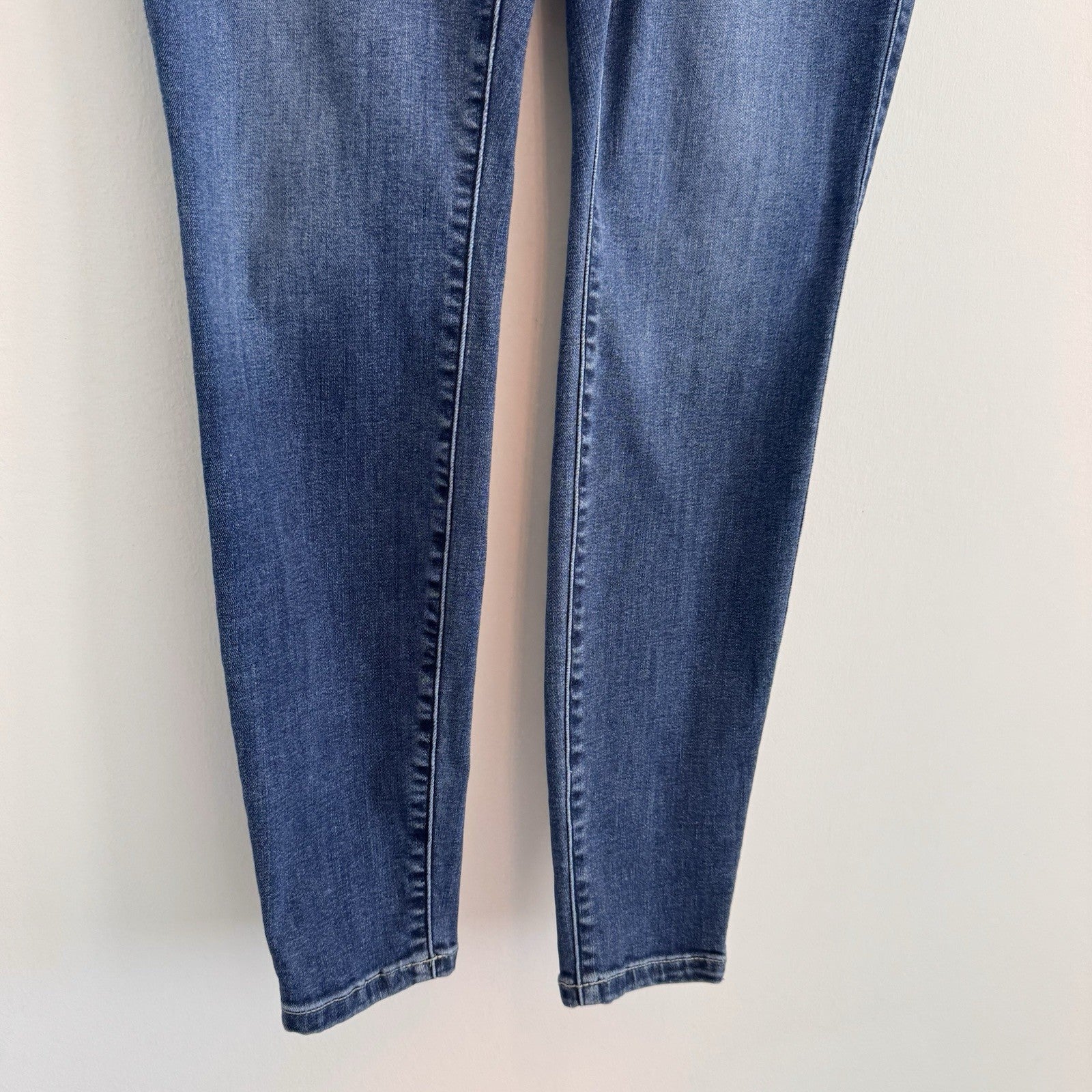 Torrid Womens 14R Blue Denim Jeggings High Rise 3-Button Fly Stretch Skinny