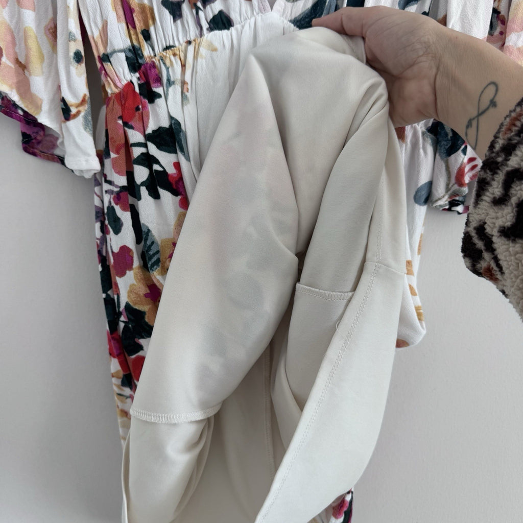 Love Stitch Floral Boho Dress – Size Small – Bell Sleeve – Lined