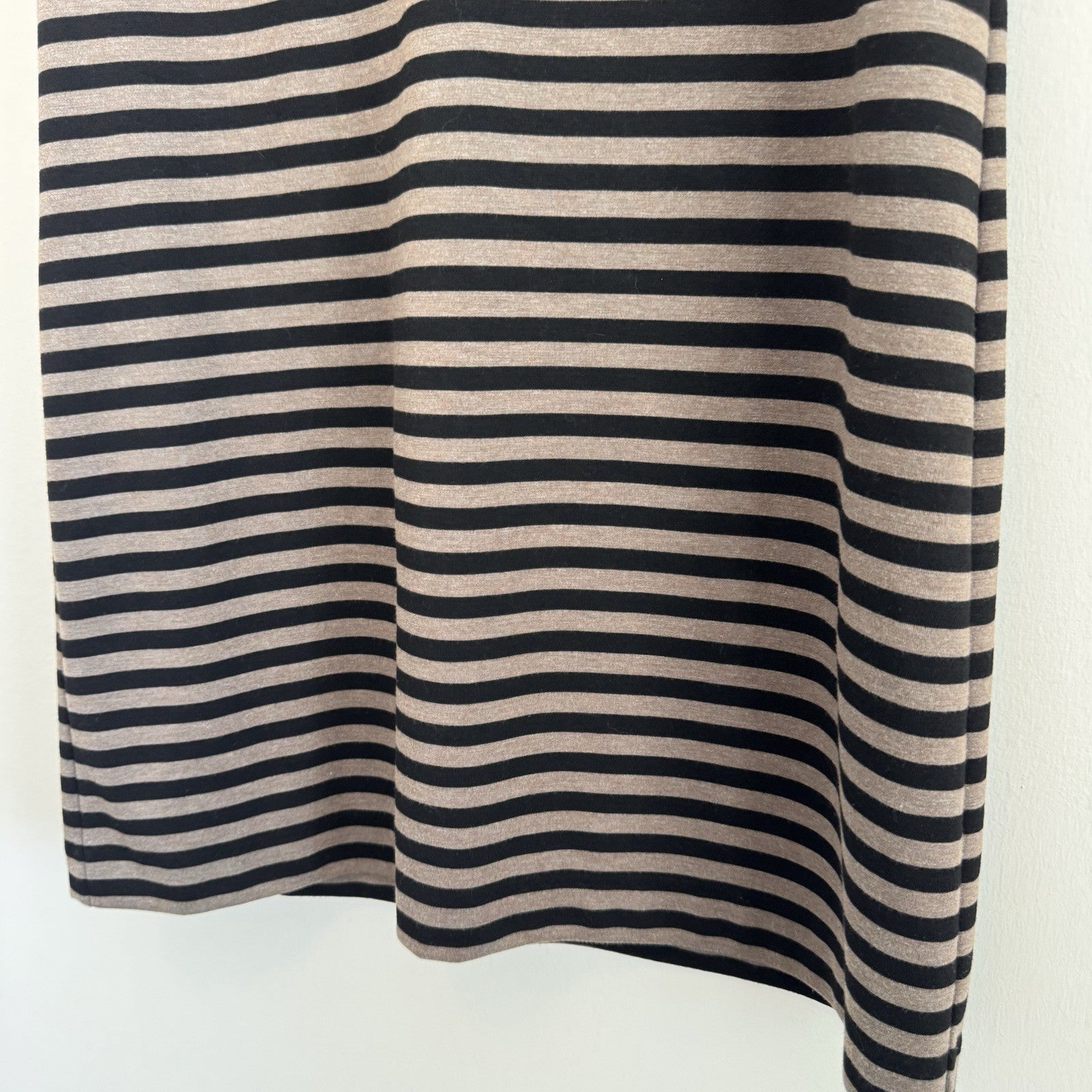 Banana Republic Dress Womens Small Striped V-Neck Sleeveless Lined Stretch Knit