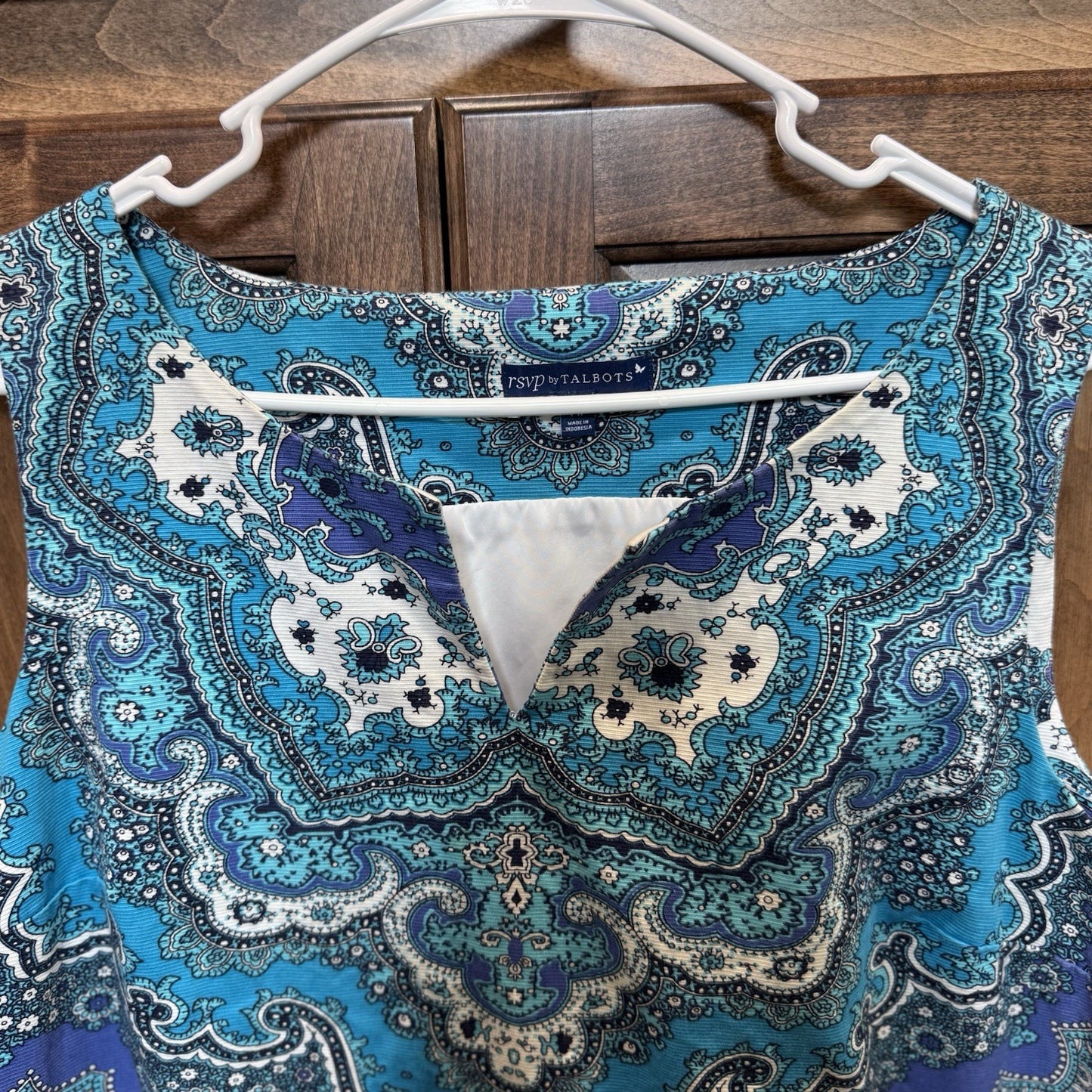 RSVP by Talbots Blue & White Paisley Sleeveless Blouse - Size 14P