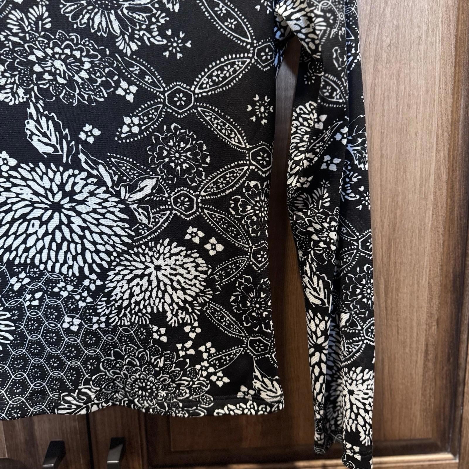 Vintage Wet Seal Black White Floral Y2K Collared Stretch Top Size L VTG Rare