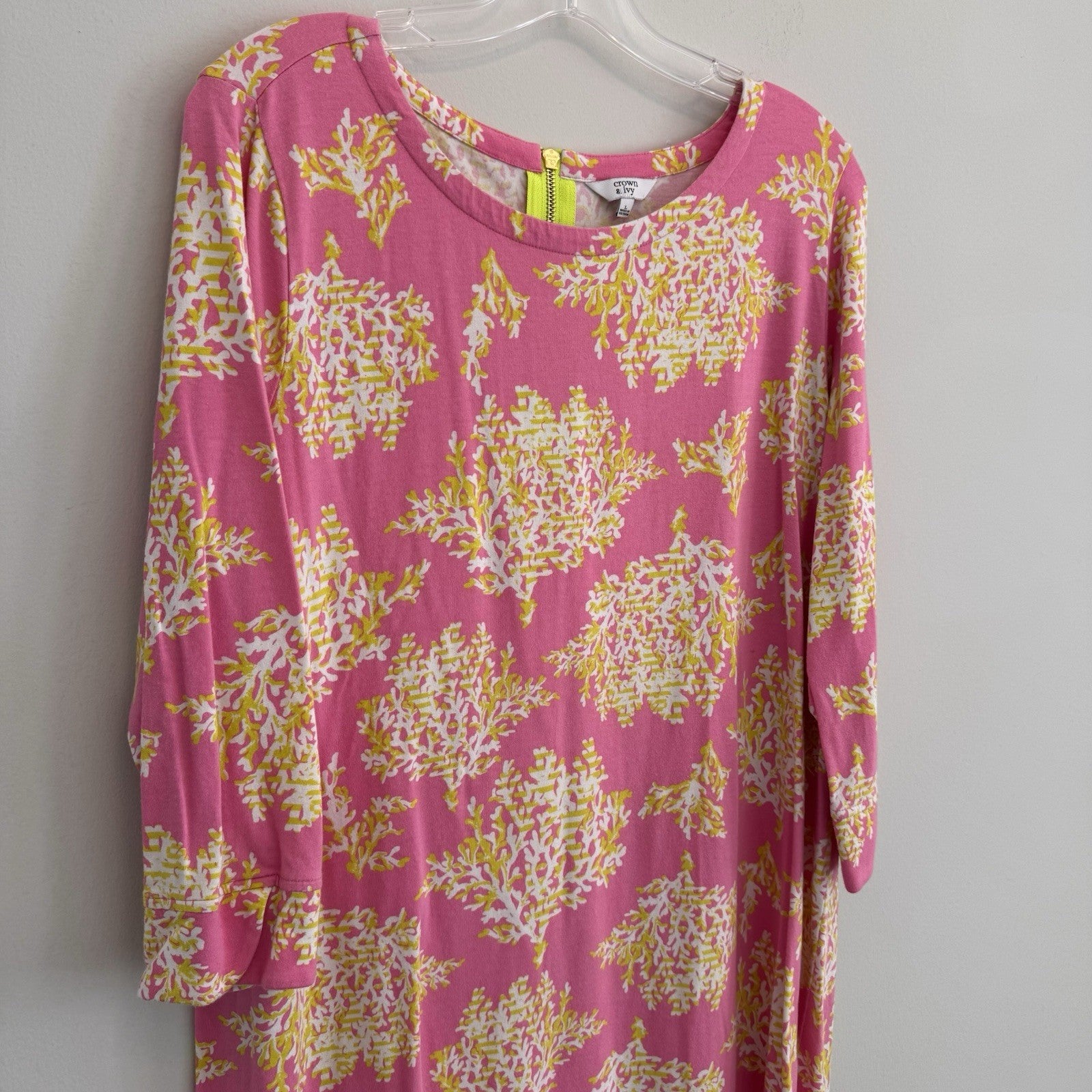 Crown & Ivy Pink Coral Print Shift Dress L 3/4 Sleeve Preppy Coastal Women’s