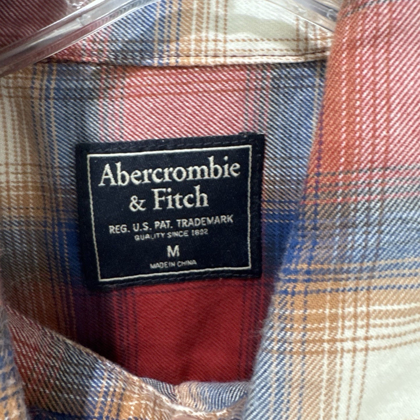 Abercrombie & Fitch Men’s Plaid Button Down Shirt – Size M