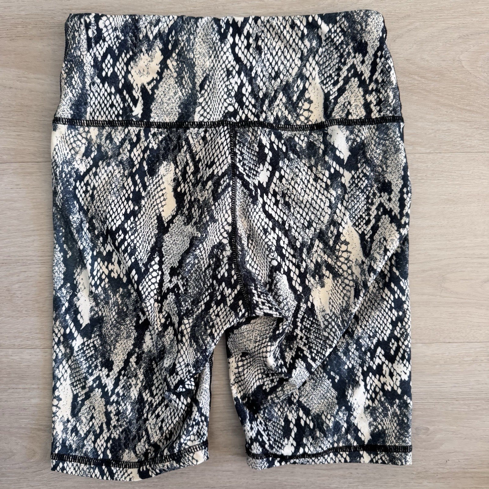 Rae Mode Womens Snakeskin Biker Shorts High Rise Stretch Size Small 