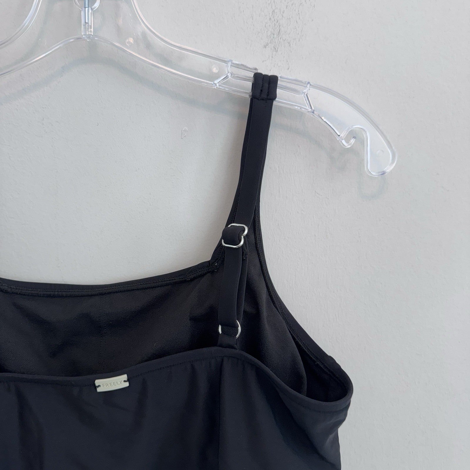 NWT Freely Black Cropped Tankini Top M Square Neck Swim Top