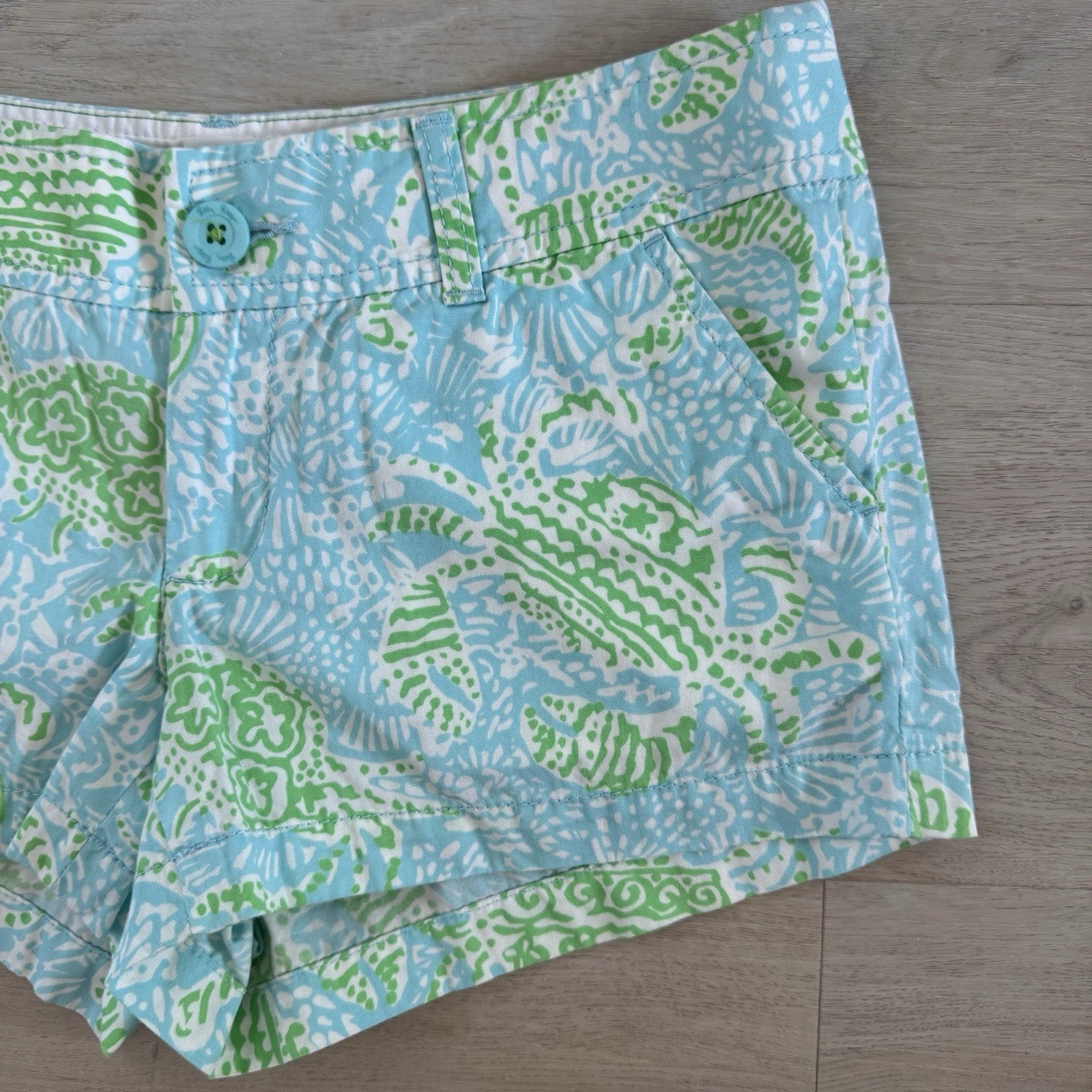Lilly Pulitzer Walsh Shorts Size 4 Blue Green Print Preppy Women’s