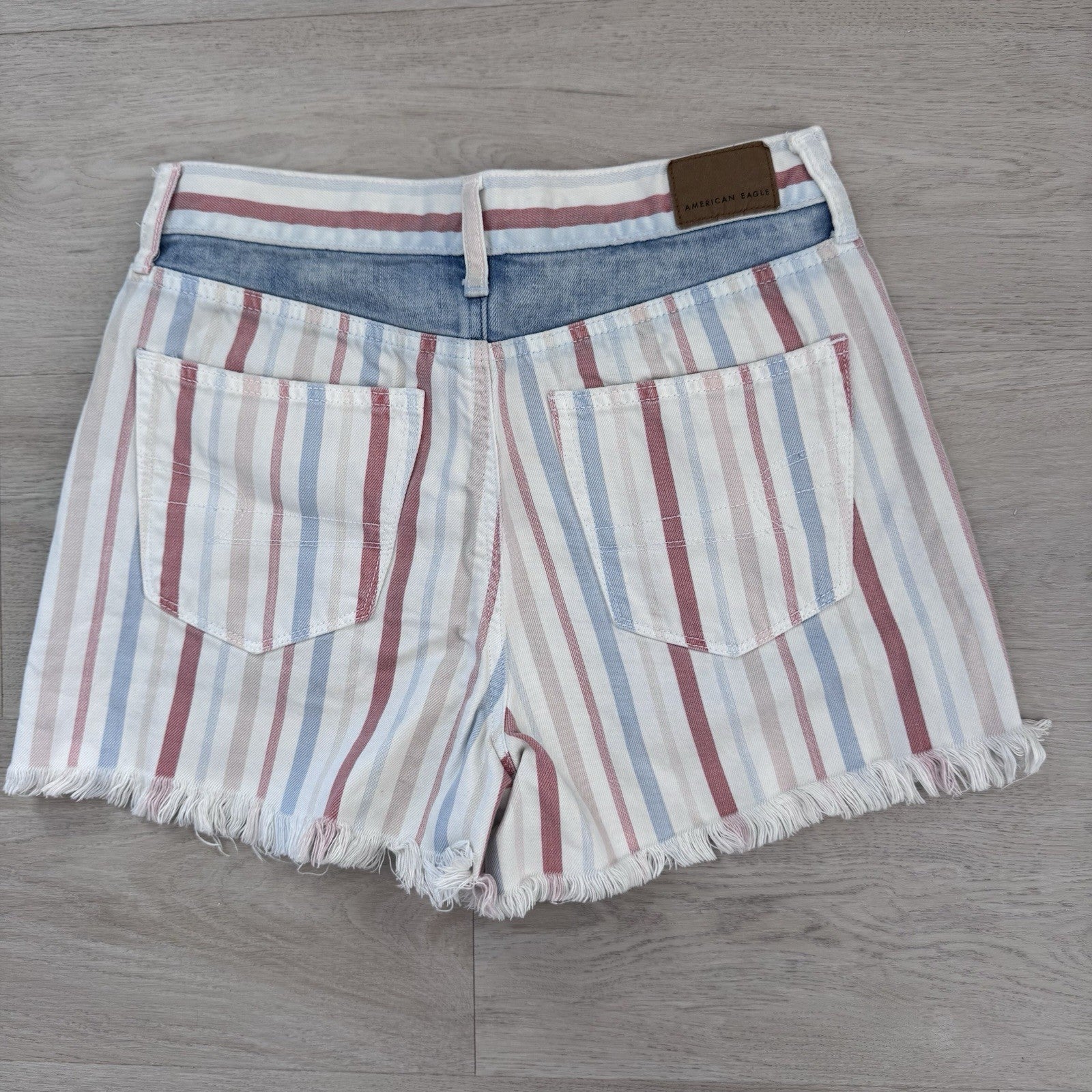 American Eagle Mom Shorts Women’s 4 Y2K Stripe Denim Frayed Raw Hem
