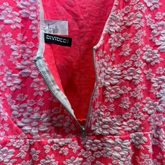 H&M Divided Hot Pink Textured Floral Dress | Size 10