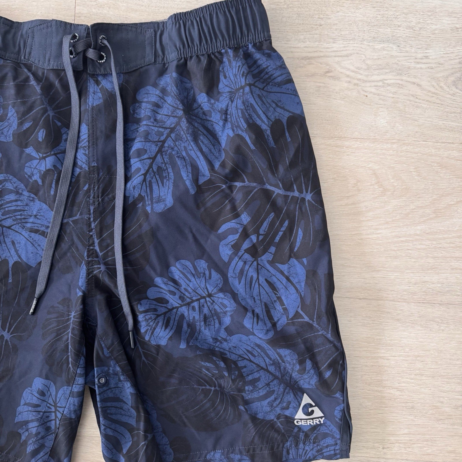 Gerry Mens Large Swim Trunks Blue Tropical Leaf Board Shorts Beach