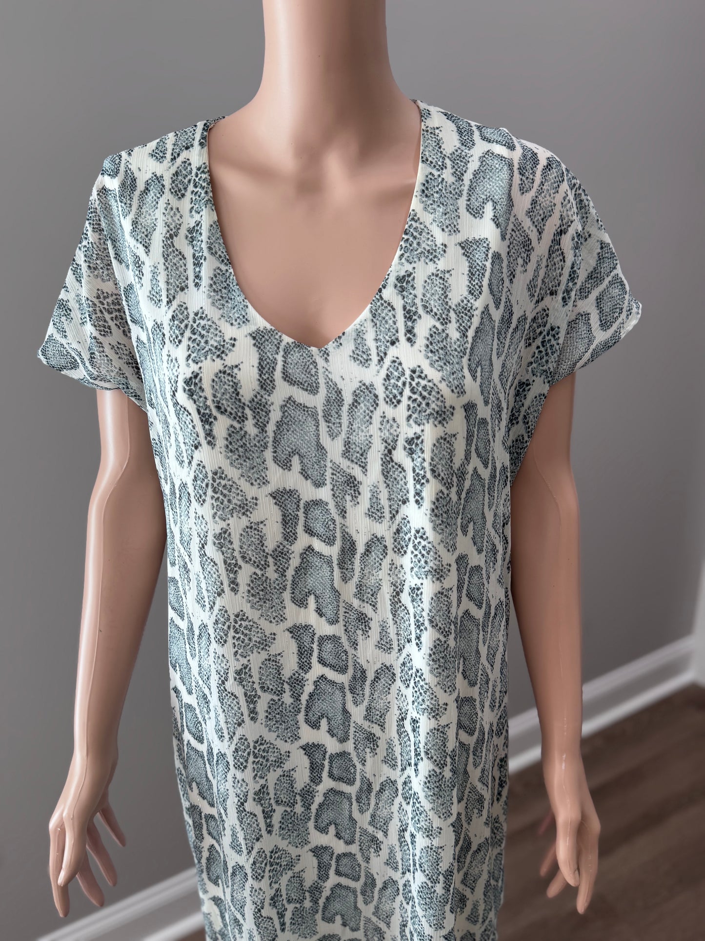 Entro Women’s Maxi Dress L – Blue Animal Print, Short Sleeve, Lined